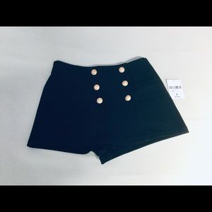 NWT very cute F21 Black Skort